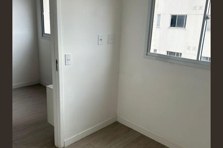 Sala de apartamento para alugar com 2 quartos, 33m² em Vila Pierina, São Paulo