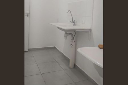 Cozinha de kitnet/studio para alugar com 1 quarto, 26m² em Conjunto Residencial José Bonifácio, São Paulo