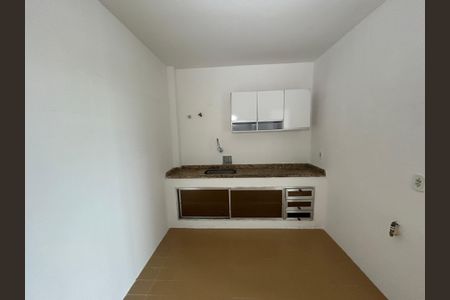 Apartamento à venda com 82m², 2 quartos e 1 vagaCozinha