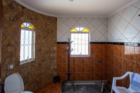 Casa para alugar com 140m², 2 quartos e 2 vagasBanheiro da Suíte