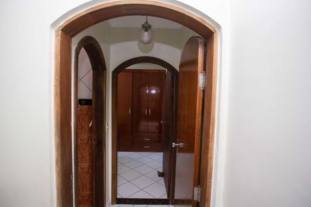 Casa para alugar com 140m², 2 quartos e 2 vagasCorredor