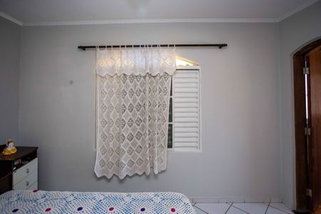 Casa para alugar com 140m², 2 quartos e 2 vagasSuíte