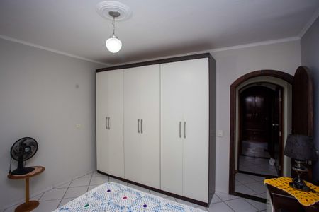 Casa para alugar com 140m², 2 quartos e 2 vagasSuíte