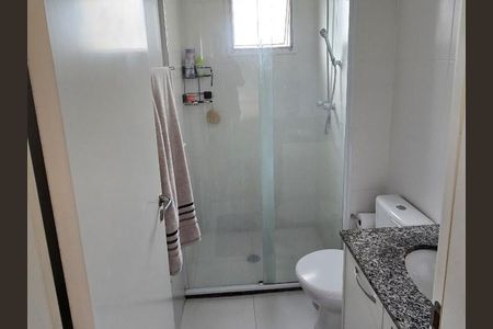 Apartamento à venda com 70m², 3 quartos e 2 vagas Apartamento à venda com 70m², 3 quartos e 2 vagasBanheiro da Suíte