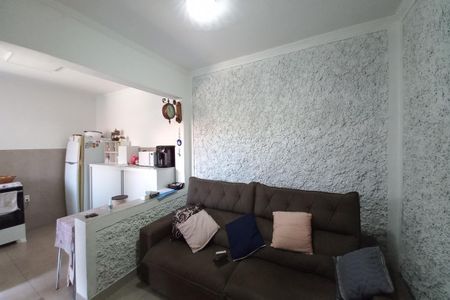 Casa à venda com 211m², 4 quartos e 4 vagas Casa à venda com 211m², 4 quartos e 4 vagasCasa 2 - Sala