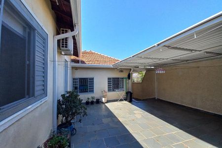 Casa à venda com 211m², 4 quartos e 4 vagas Casa à venda com 211m², 4 quartos e 4 vagasCasa 2 - Vista da Cozinha