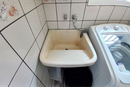 Casa à venda com 211m², 4 quartos e 4 vagas Casa à venda com 211m², 4 quartos e 4 vagasÁrea de Serviço