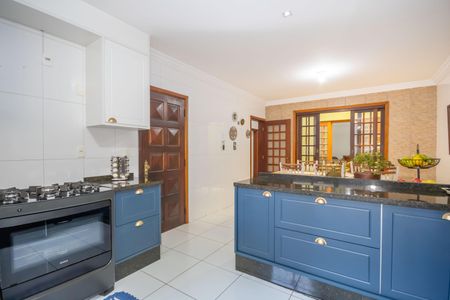 Casa para alugar com 435m², 4 quartos e 5 vagas Casa para alugar com 435m², 4 quartos e 5 vagasCozinha