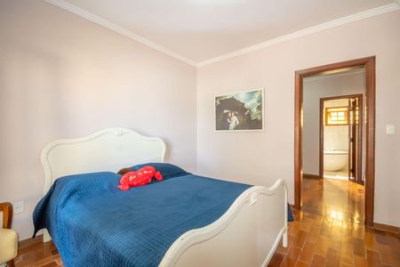 Casa para alugar com 435m², 4 quartos e 5 vagas Casa para alugar com 435m², 4 quartos e 5 vagasSuíte 1