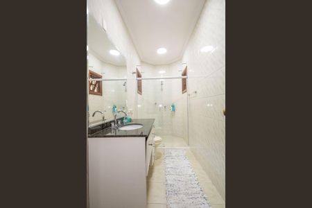 Casa para alugar com 435m², 4 quartos e 5 vagas Casa para alugar com 435m², 4 quartos e 5 vagasBanheiro 4