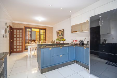 Casa para alugar com 435m², 4 quartos e 5 vagas Casa para alugar com 435m², 4 quartos e 5 vagasCozinha