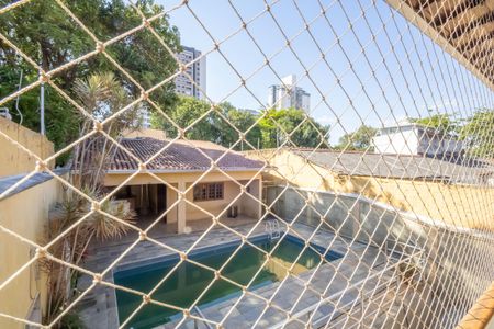 Casa para alugar com 435m², 4 quartos e 5 vagas Casa para alugar com 435m², 4 quartos e 5 vagasVista