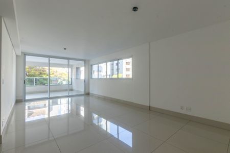 Apartamento à venda com 200m², 4 quartos e 3 vagasSala