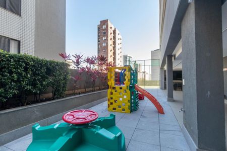 Apartamento à venda com 200m², 4 quartos e 3 vagasÁrea comum - Playground