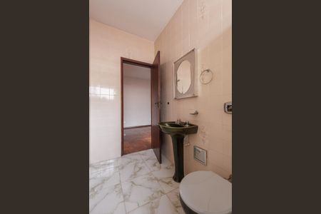 Casa para alugar com 166m², 3 quartos e 2 vagas Casa para alugar com 166m², 3 quartos e 2 vagasBanheiro Social