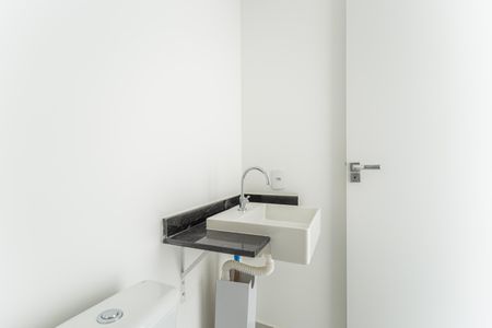 Banheiro de kitnet/studio à venda com 1 quarto, 25m² em Vila Olímpia, São Paulo