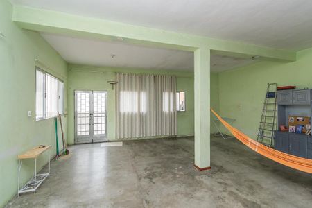 Sala de casa à venda com 5 quartos, 200m² em Irajá, Rio de Janeiro