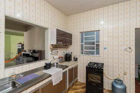 Casa à venda com 200m², 5 quartos e 1 vaga Casa à venda com 200m², 5 quartos e 1 vagaCozinha