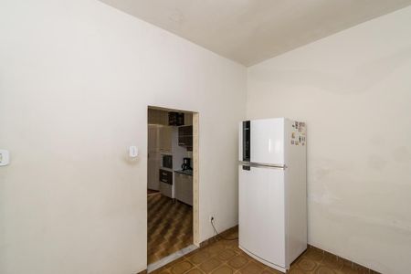 Casa à venda com 200m², 5 quartos e 1 vaga Casa à venda com 200m², 5 quartos e 1 vagaCopa