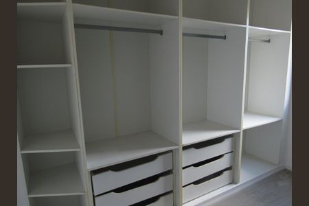 Apartamento à venda com 67m², 3 quartos e 1 vagaCloset