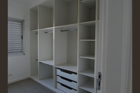 Apartamento à venda com 67m², 3 quartos e 1 vagaCloset