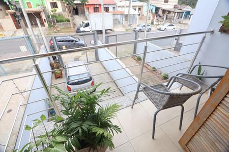 Sacada de casa à venda com 2 quartos, 83m² em São José, Canoas