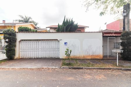 Casa à venda com 460m², 6 quartos e 4 vagas Casa à venda com 460m², 6 quartos e 4 vagasFachada