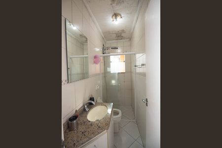 Casa à venda com 107m², 3 quartos e 2 vagasBanheiro da Suíte