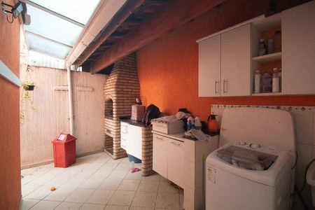 Casa à venda com 107m², 3 quartos e 2 vagasÁrea de Serviço / Churrasqueira