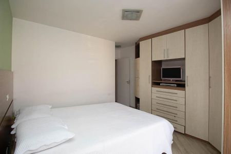 Casa à venda com 107m², 3 quartos e 2 vagasSuíte