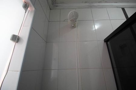 Casa à venda com 107m², 3 quartos e 2 vagasBanheiro 3