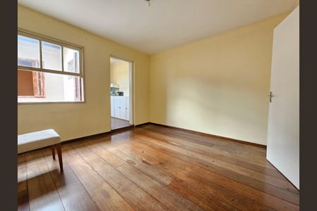 Casa à venda com 94m², 3 quartos e 2 vagas Casa à venda com 94m², 3 quartos e 2 vagasSuite