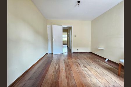 Casa à venda com 94m², 3 quartos e 2 vagas Casa à venda com 94m², 3 quartos e 2 vagasSuite