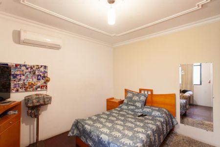 Casa à venda com 365m², 6 quartos e 3 vagasQuarto 3 - Casa 2