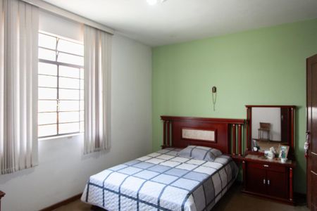 Casa à venda com 365m², 6 quartos e 3 vagasSuíte - Casa 1