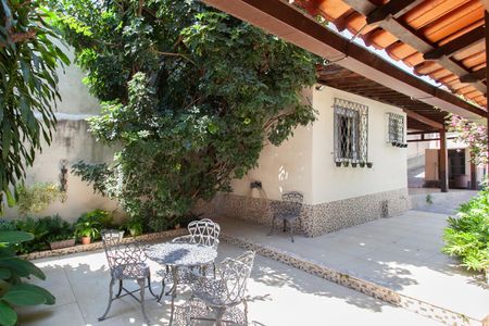 Casa à venda com 365m², 6 quartos e 3 vagasJardim