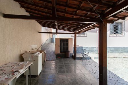 Casa à venda com 365m², 6 quartos e 3 vagasÁrea de Serviço - Casa 1