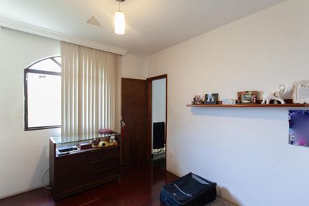 Casa à venda com 365m², 6 quartos e 3 vagasQuarto 1 - Casa 2