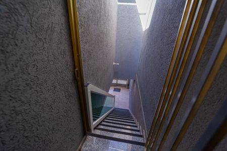 Casa à venda com 148m², 2 quartos e 3 vagasEscada