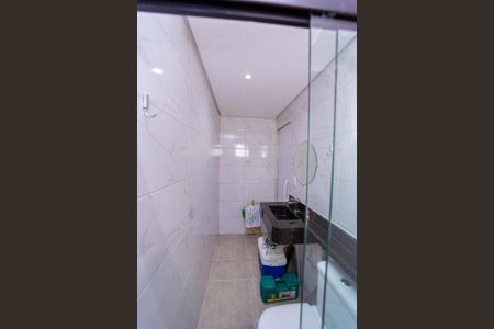 Casa à venda com 148m², 2 quartos e 3 vagasBanheiro da Suíte 2