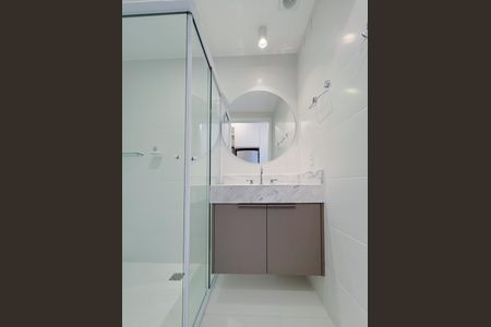 Banheiro de kitnet/studio para alugar com 1 quarto, 23m² em Vila Mariana, São Paulo