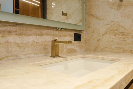 Apartamento à venda com 158m², 2 quartos e 2 vagasBanheiro da Suíte 2