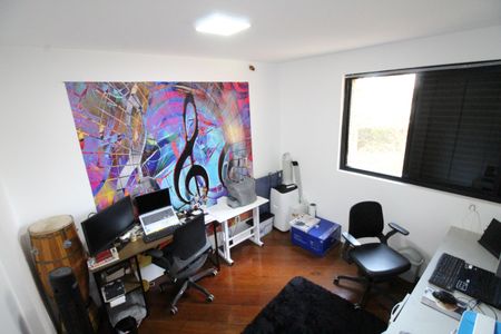 Apartamento para alugar com 200m², 4 quartos e 3 vagasQuarto 2