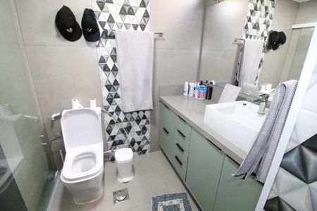 Apartamento para alugar com 200m², 4 quartos e 3 vagasBanheiro da Suíte 1