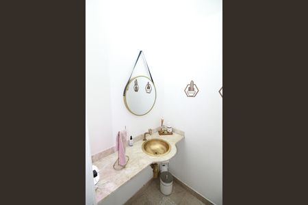 Apartamento para alugar com 200m², 4 quartos e 3 vagasLavabo