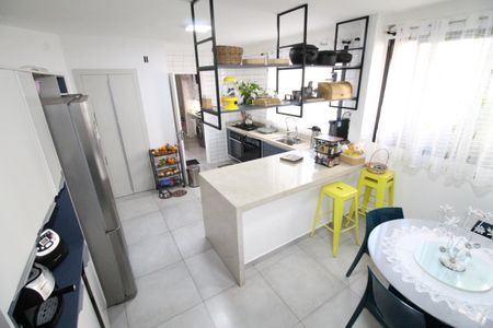 Apartamento para alugar com 200m², 4 quartos e 3 vagasCozinha
