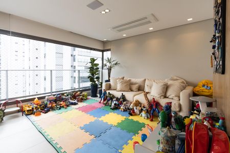 Apartamento à venda com 173m², 4 quartos e 3 vagas Apartamento à venda com 173m², 4 quartos e 3 vagasVaranda