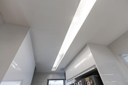 Apartamento à venda com 173m², 4 quartos e 3 vagas Apartamento à venda com 173m², 4 quartos e 3 vagasCozinha