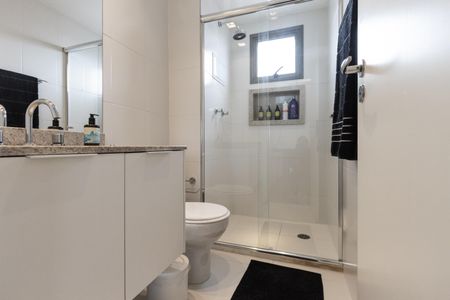 Apartamento à venda com 173m², 4 quartos e 3 vagas Apartamento à venda com 173m², 4 quartos e 3 vagasBanheiro da Suíte 3