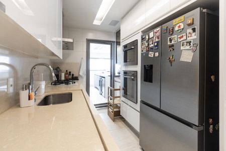 Apartamento à venda com 173m², 4 quartos e 3 vagas Apartamento à venda com 173m², 4 quartos e 3 vagasCozinha